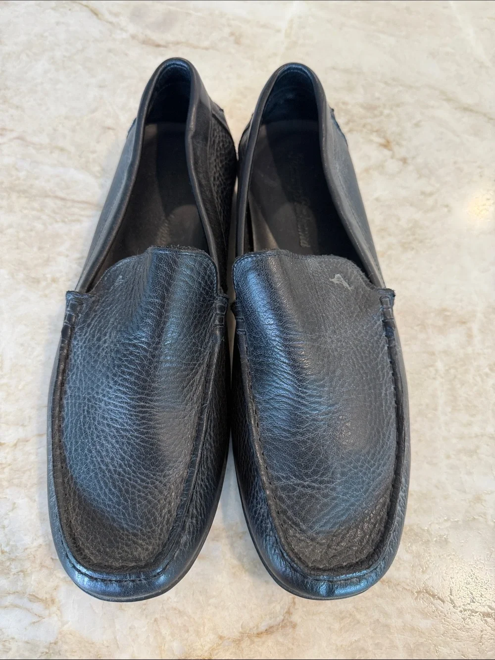 Tommy Bahama Men's Black Leather Slip-On Loafers size 10.5